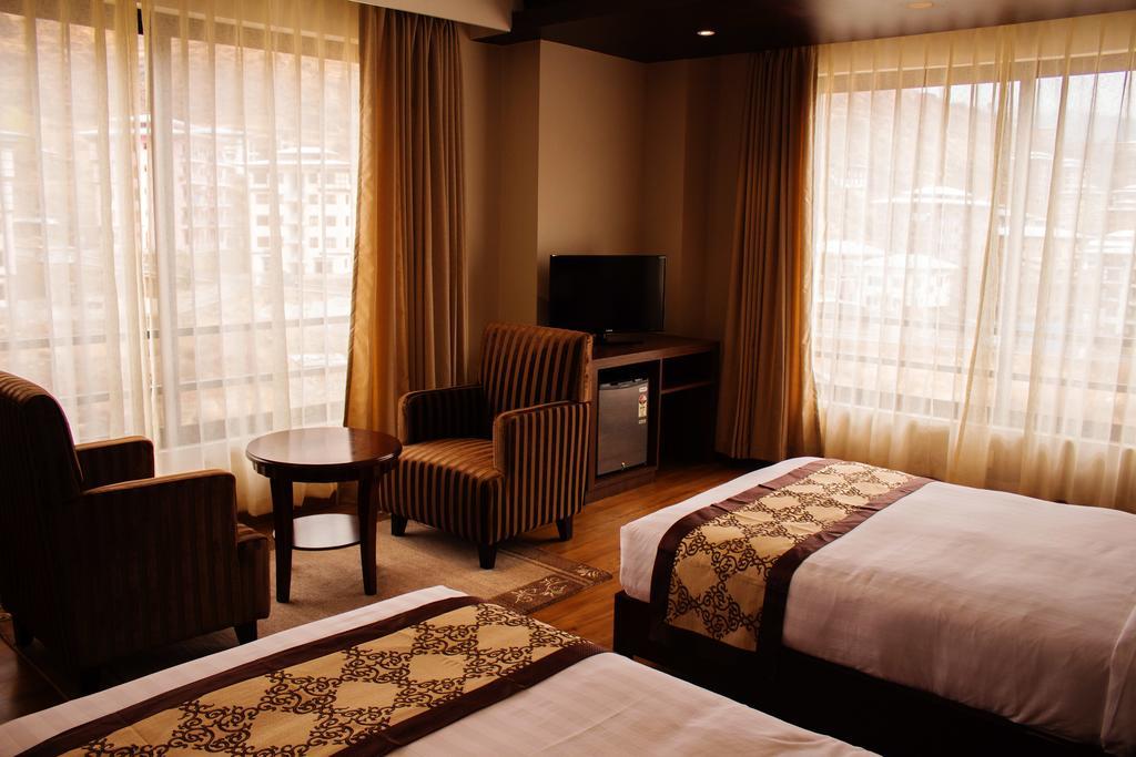 Ariya Hotel Thimphu Bagian luar foto