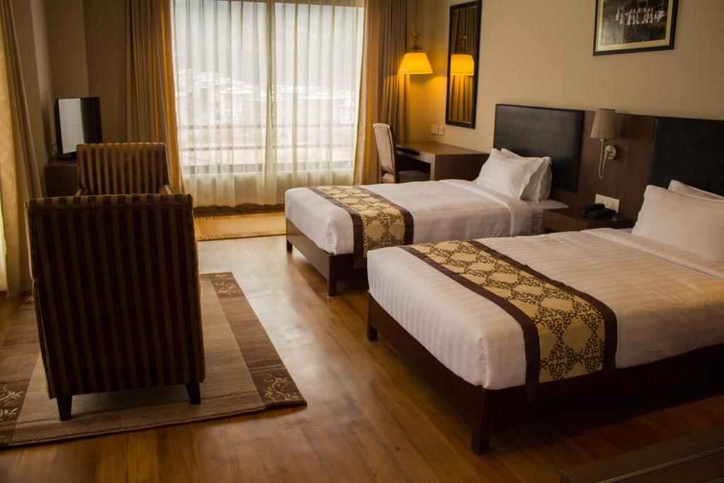 Ariya Hotel Thimphu Ruang foto